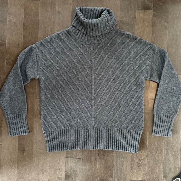 NWT Splendid Arabella Cowl Neck Chunky Chevron Knit Wool Blend Minimalist Small - Picture 1 of 9